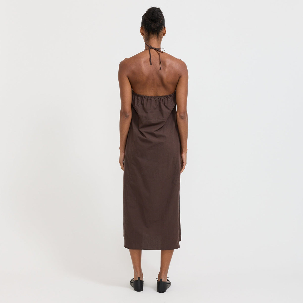 Vestido halter con costuras decorativas - Marrón sepia