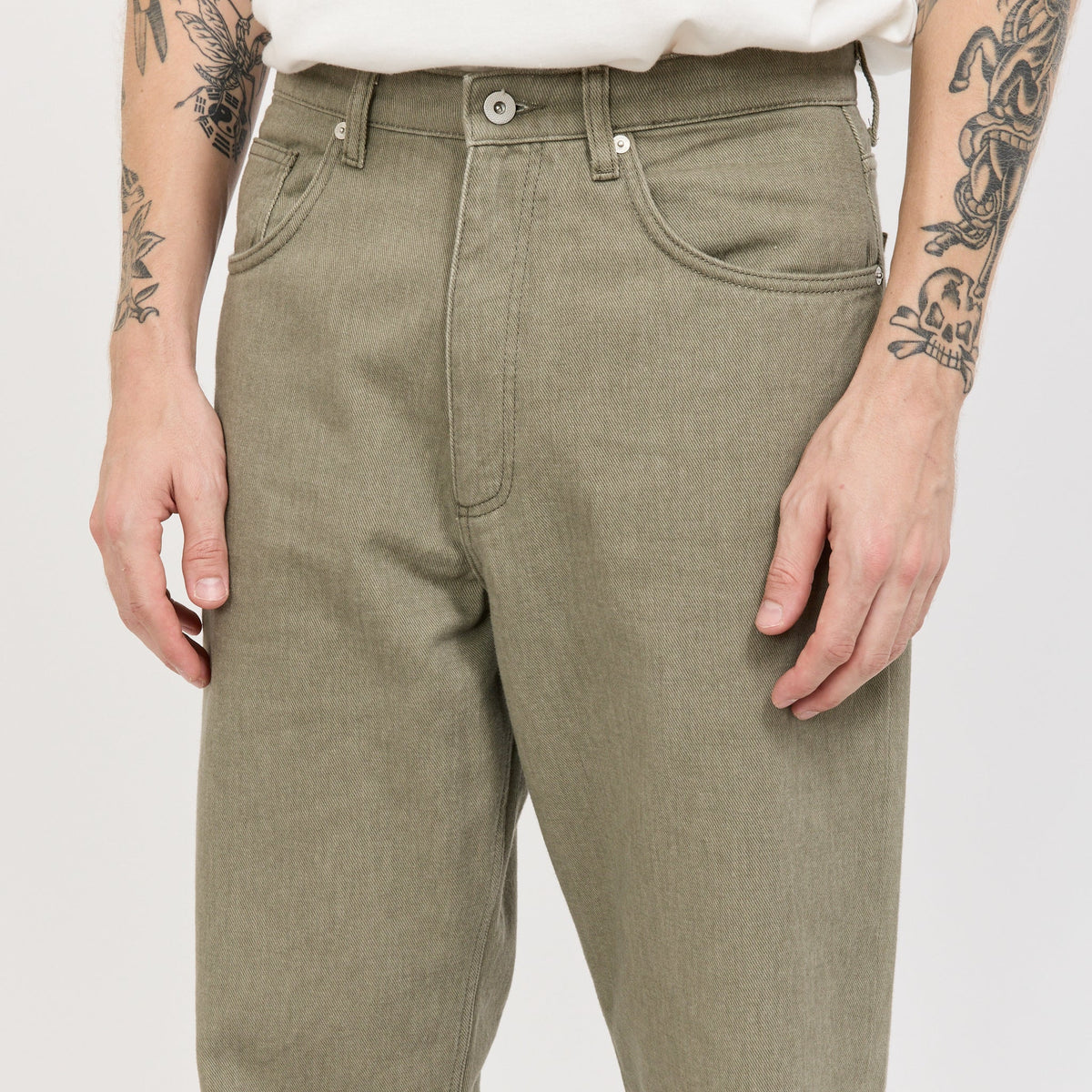 Pantalón Korshavn holgado de cinco bolsillos Vetiver - Verde vetiver