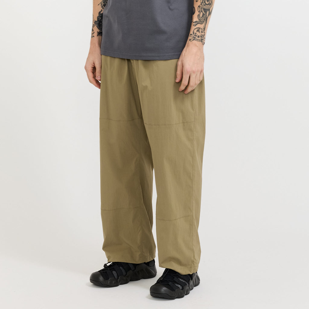 Pantalón ancho New Standard Easy Greige - Gris beige